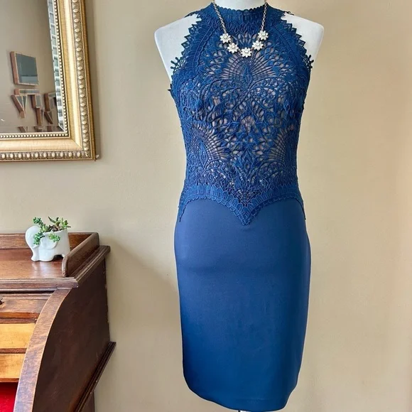 Tadashi Shoji Fornax Lace Neoprene Dress Navy Blue Sleeveless Cocktail Size 6 is available for purchase on au PAY Market - Imported Goods Online Store Co.Ltd. | au PAY Market - Online Shopping Site Tadashi Shoji Fornax Lace Neoprene Dress Navy Blue Sleeveless Cocktail Size 6 is available for purchase on au PAY Market - Imported Goods Online Store Co.Ltd. | au PAY Market - Online Shopping Site